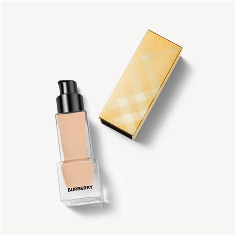 burberry luminous fluid foundation|burberry ultimate glow fluid.